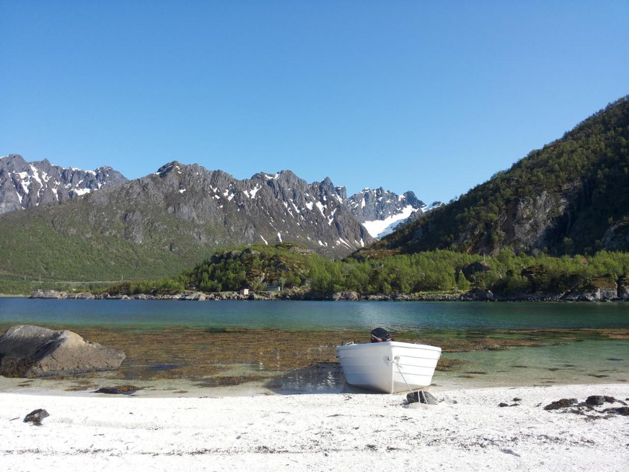 Prima Lofoten Apartment Myrland Bagian luar foto